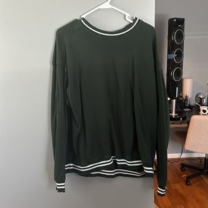dark green crew neck sweatshirt